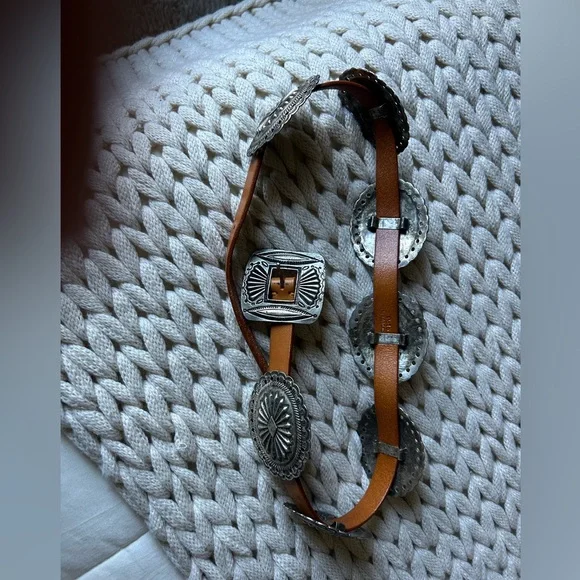 Polo by Ralph Lauren Tan Leather Belt with Silver Conchos - Picture 3 of 5